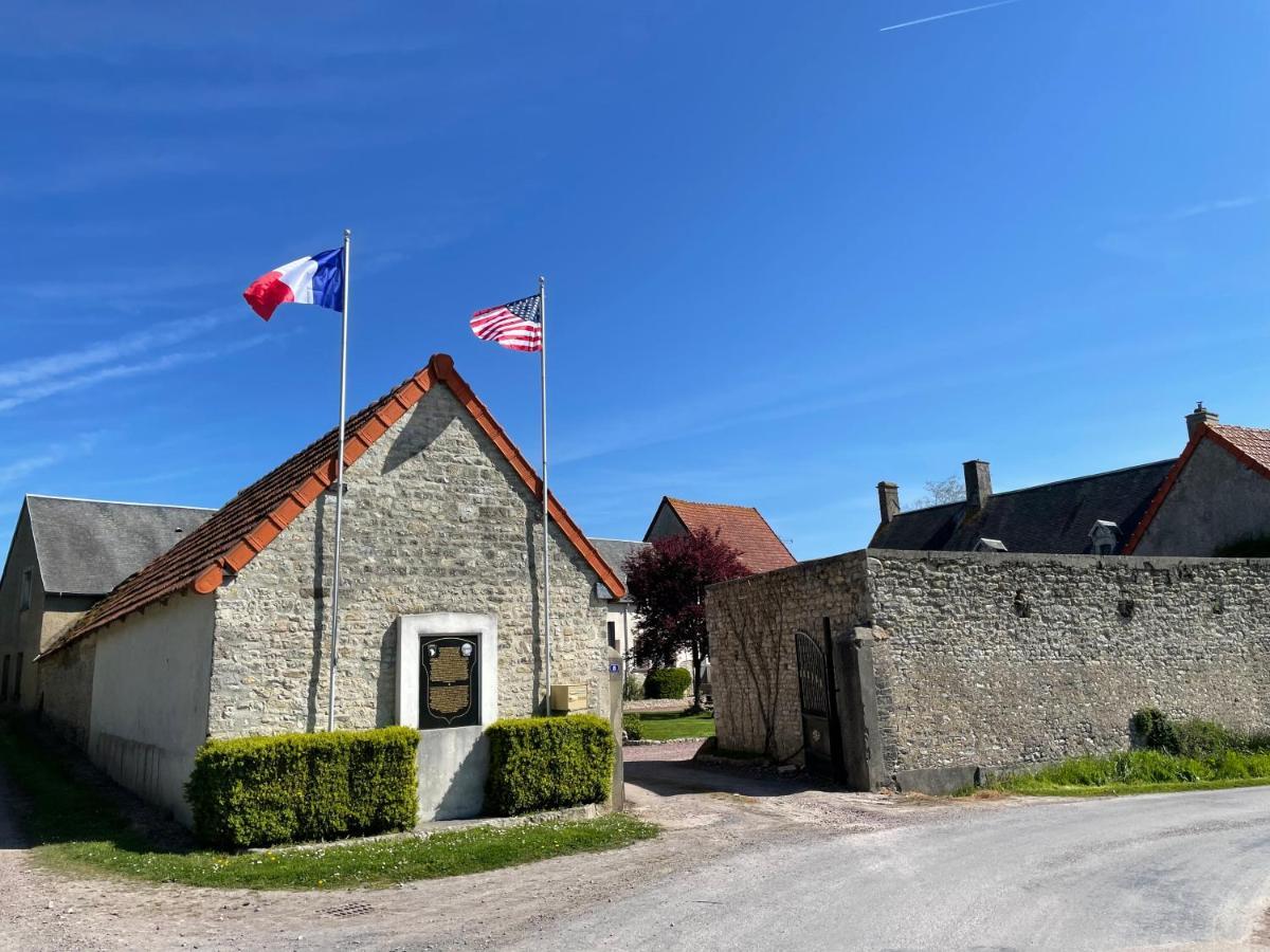 Gite Gold - La Ferme Delaunay Saint-Come-du-Mont Zewnętrze zdjęcie